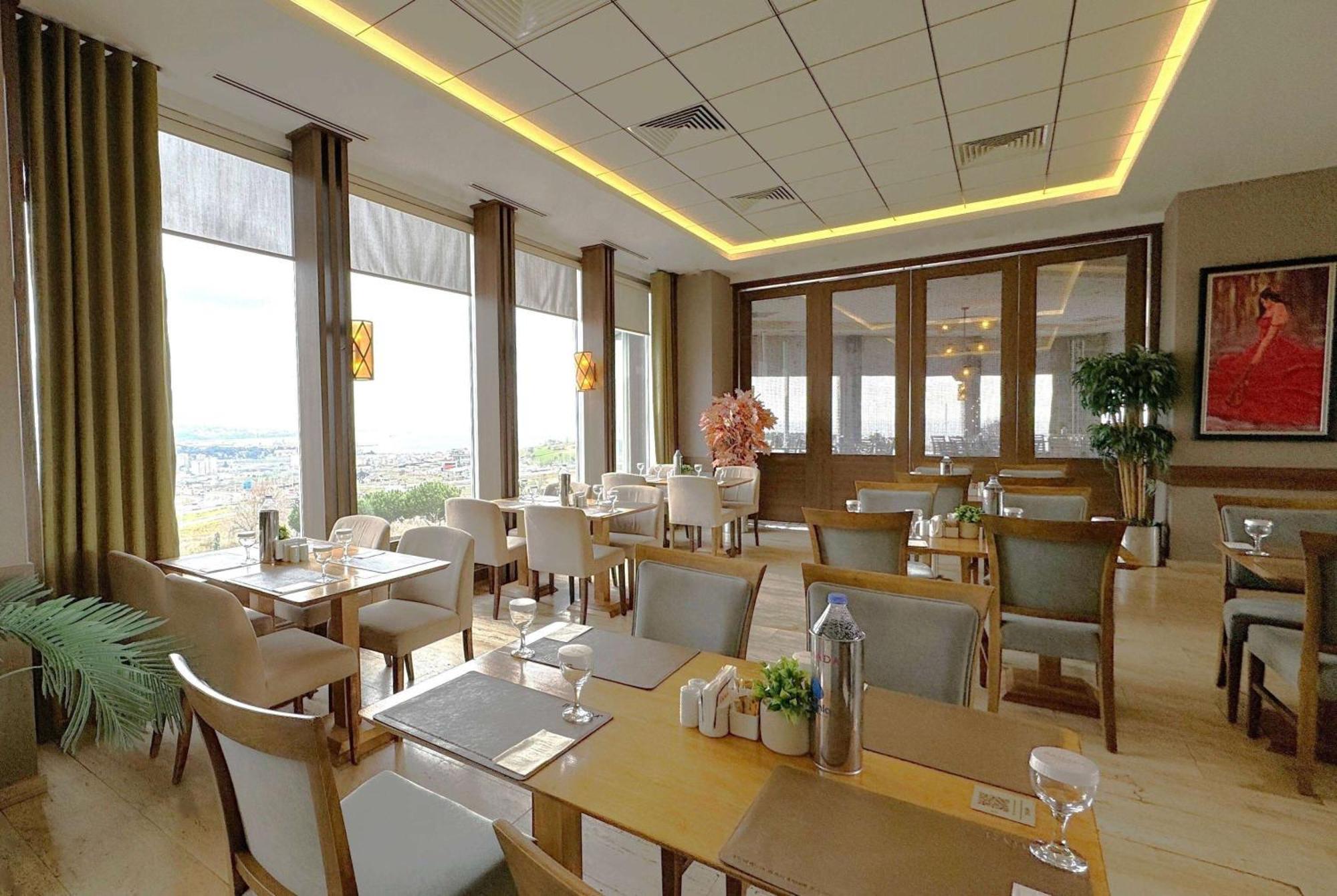 מלון Ramada By Wyndham טקירדג מראה חיצוני תמונה