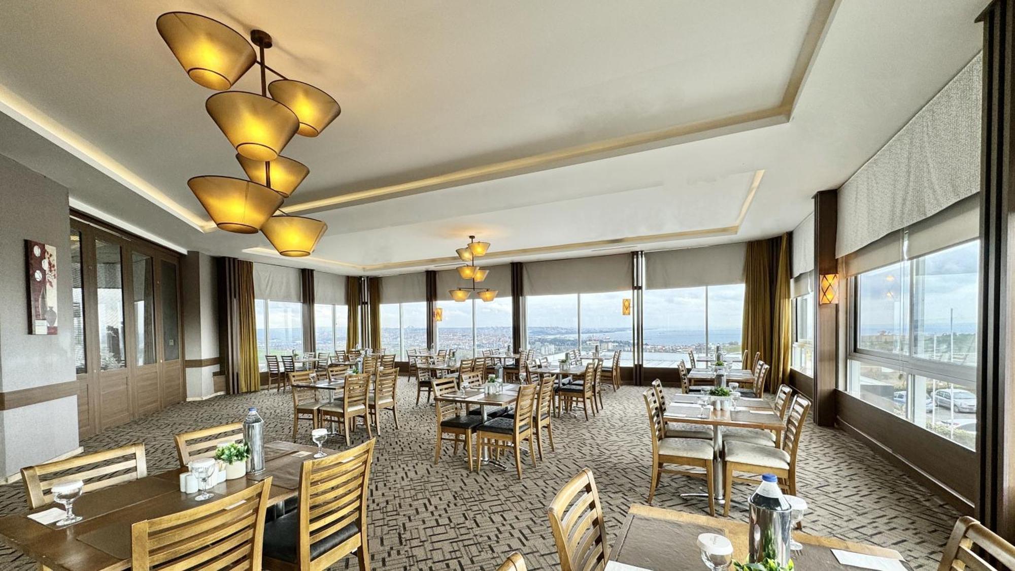 מלון Ramada By Wyndham טקירדג מראה חיצוני תמונה