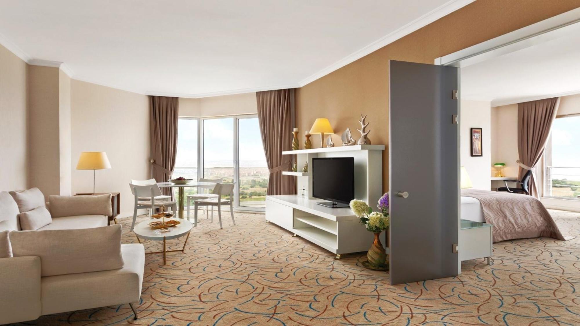 מלון Ramada By Wyndham טקירדג מראה חיצוני תמונה