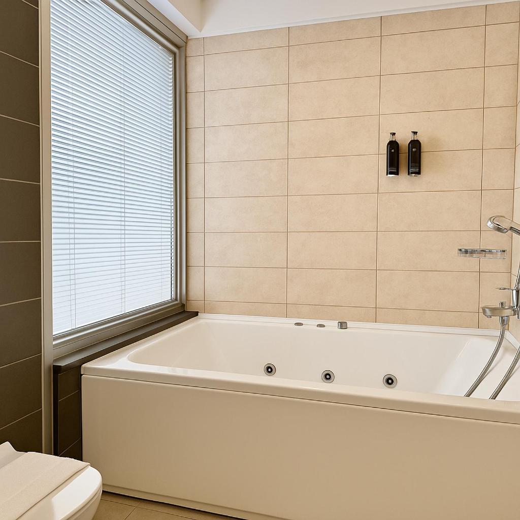 מלון Ramada By Wyndham טקירדג מראה חיצוני תמונה